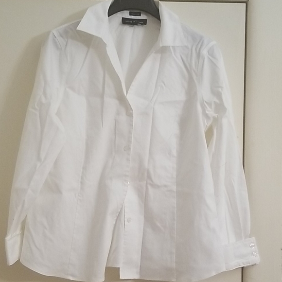 Button down - Picture 1 of 2